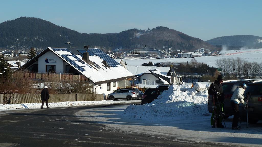 ヴィリンゲンFerienhaus Am Sonnenhangアパートメント エクステリア 写真